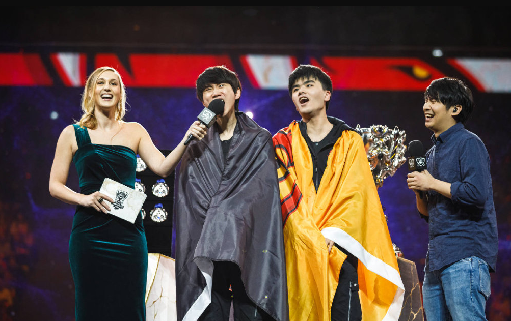 FPX险胜HKA，Faker操刀奇招英雄翻盘激烈交锋淘汰赛，点燃全场激情